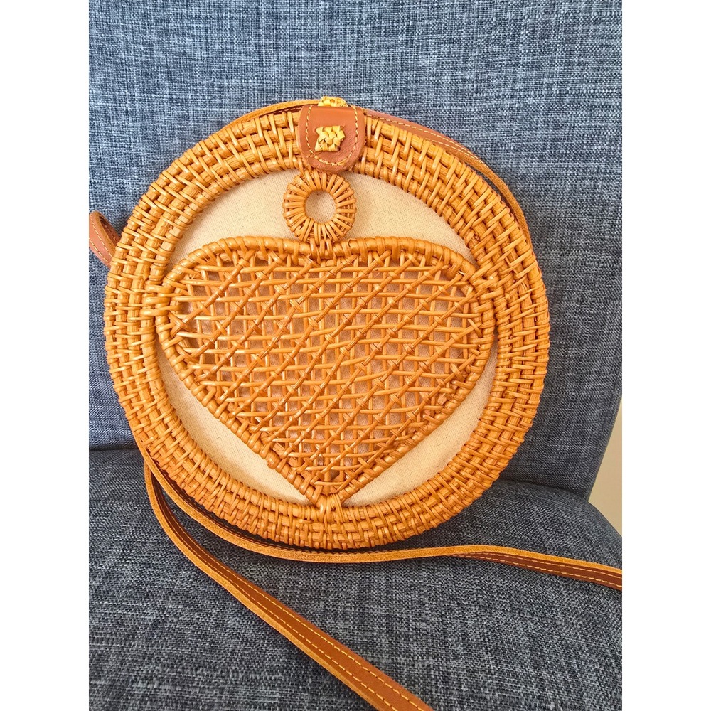 Handmade Round Rattan Heart Crossbody Bag‎ Woven Straw Boho Circle Purse Tan